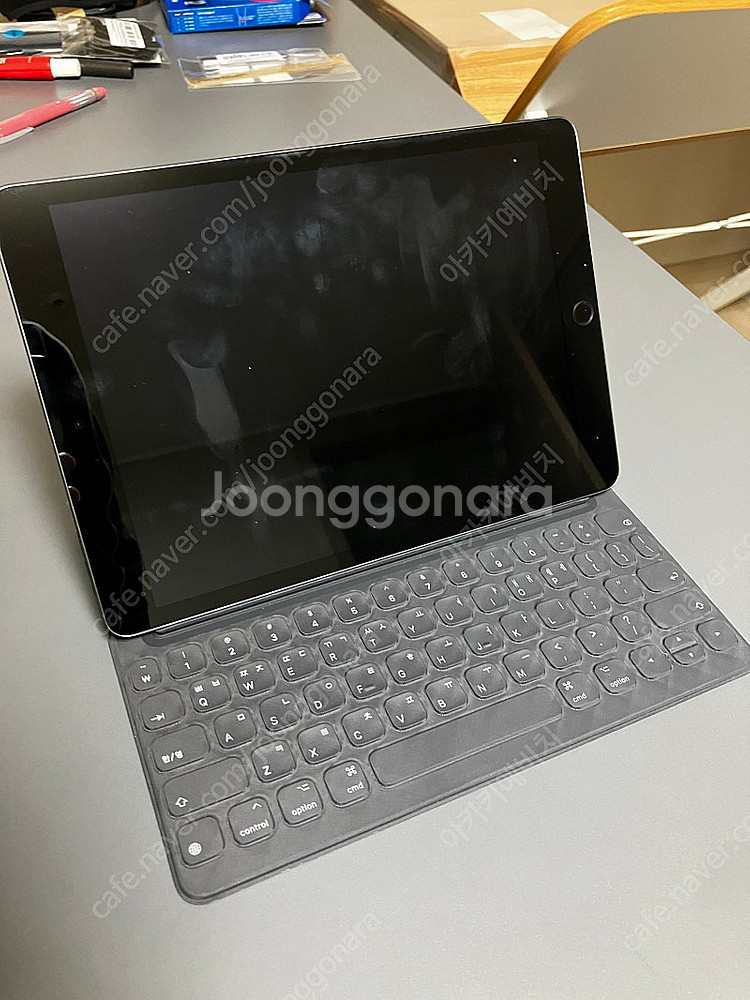 아이패드 9세대 wifi 64g + 스마트 키보드--2